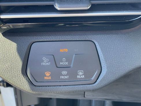 Used 2021 Volkswagen ID.4 Pro S image 12