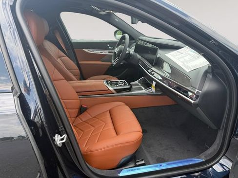 New 2026 BMW i7 xDrive60 AWD/4WD image 15