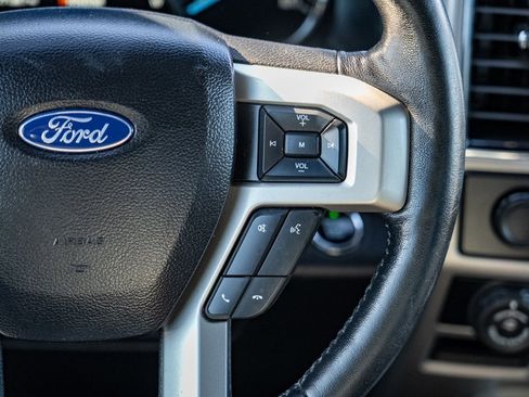 Used 2019 Ford F150 Lariat w/ Equipment Group 502A Luxury image 20