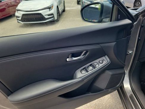 Used 2025 Nissan Sentra SV FWD image 19