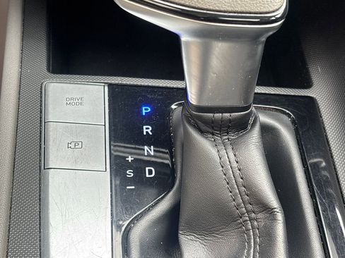 Used 2021 Hyundai Elantra SEL image 13