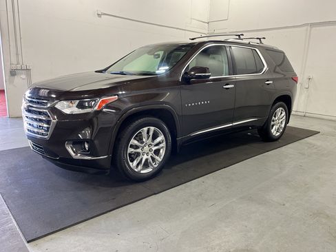 Used 2019 Chevrolet Traverse High Country AWD/4WD image 3