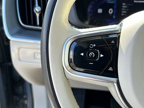 Certified 2023 Volvo XC60 B5 Core w/ Climate Package image 14