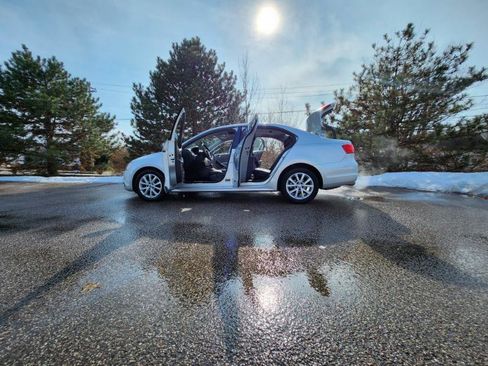 Used 2012 Volkswagen Jetta SE image 22