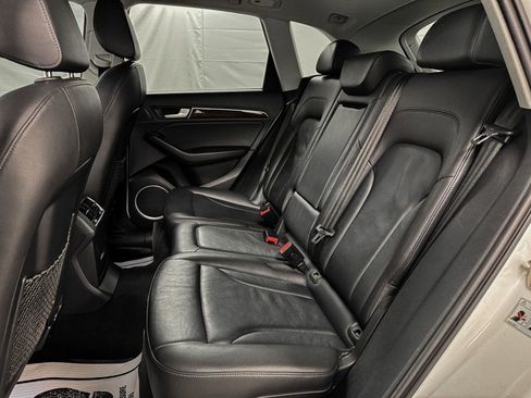 Used 2017 Audi Q5 2.0T Premium Plus w/ Technology Package image 10