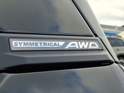 Certified 2025 Subaru Forester Limited image 31