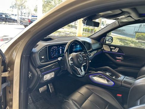 Used 2021 Mercedes-Benz Maybach GLS 600 4MATIC image 6