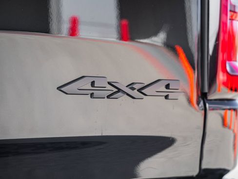 New 2026 RAM 1500 4x4 Crew Cab image 8