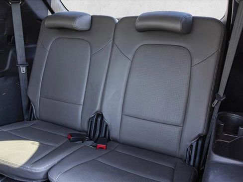 Used 2014 Hyundai Santa Fe GLS image 26