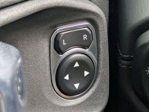 New 2026 Jeep Wrangler Unlimited Sahara AWD/4WD image 24