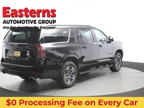 Used 2025 Chevrolet Suburban Z71 AWD/4WD image 43