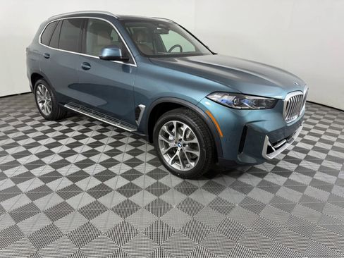 New 2026 BMW X5 xDrive40i w/ Climate Comfort Package image 1