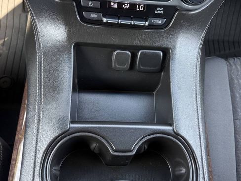 Used 2020 Chevrolet Tahoe LS AWD/4WD image 14