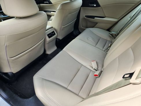 Used 2015 Honda Accord EX-L image 24