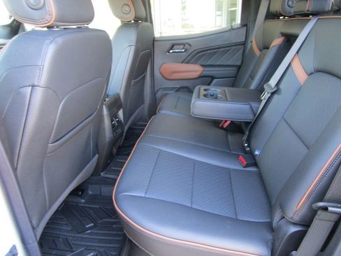 New 2026 GMC Canyon AT4 w/ Nightfall Edition image 25