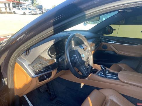 Used 2019 BMW X6 xDrive35i w/ M Sport Package AWD/4WD image 6