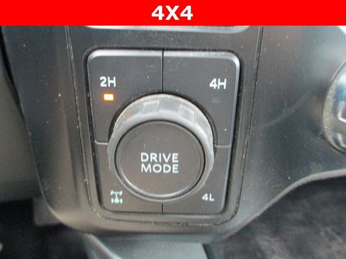 Used 2023 Ford F250 Lariat w/ Sport Appearance Package image 28