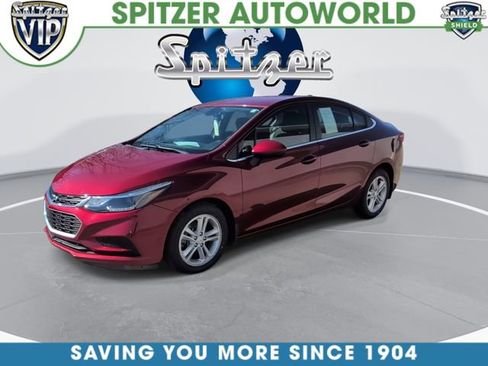 Used 2017 Chevrolet Cruze LT w/ Convenience Package image 4