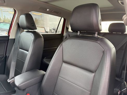 Used 2018 Volkswagen Tiguan SEL image 37