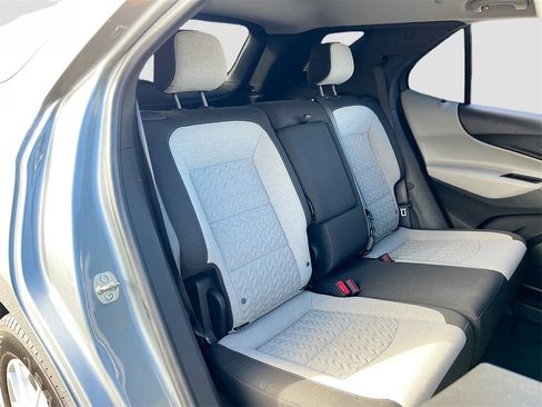 Used 2023 Chevrolet Equinox LT image 24