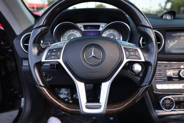 Used 2014 Mercedes-Benz SL 550 image 28