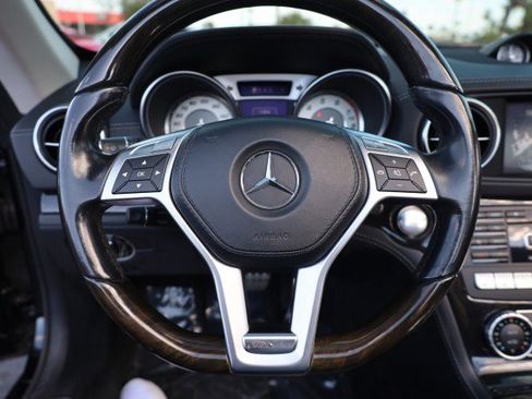 Used 2014 Mercedes-Benz SL 550 image 28