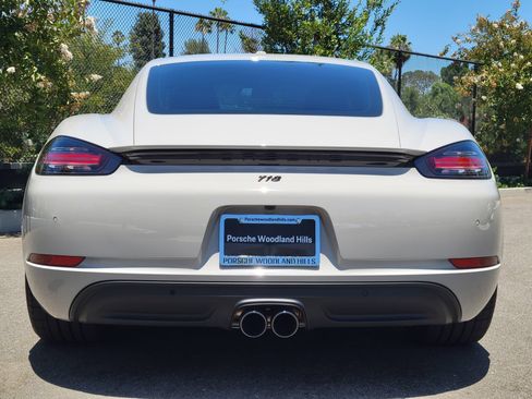 Used 2025 Porsche 718 Cayman RWD image 6