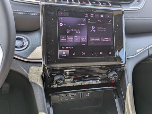 New 2026 Jeep Grand Cherokee L Laredo RWD image 17