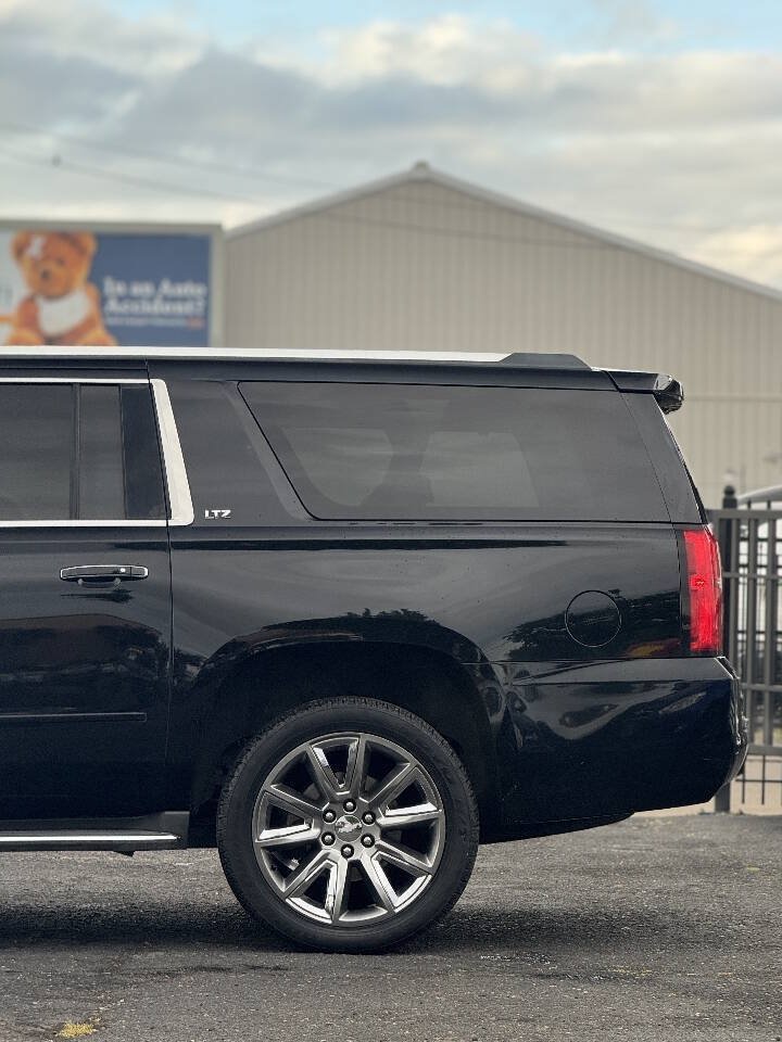 Used 2015 Chevrolet Suburban LTZ w/ Max Trailering Package AWD/4WD image 18