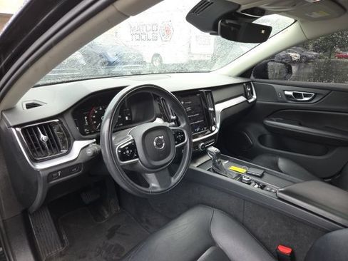 Used 2019 Volvo S60 T6 Momentum w/ Premium Package AWD/4WD image 5