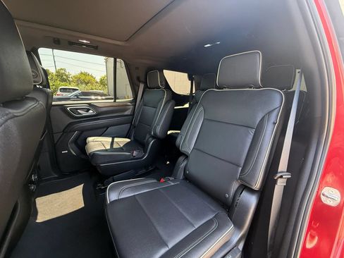 Used 2024 Chevrolet Tahoe Premier AWD/4WD image 30