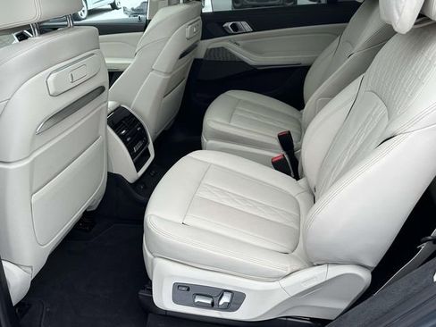 Certified 2023 BMW X7 xDrive40i w/ Executive Package image 21