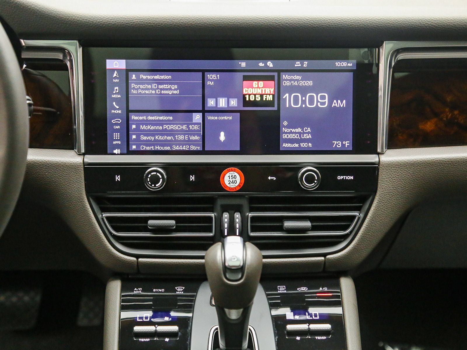 Certified 2026 Porsche Macan AWD/4WD image 17
