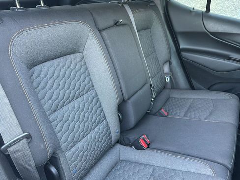 Used 2021 Chevrolet Equinox LT w/ Driver Convenience Package FWD image 24