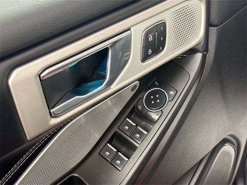 Used 2020 Ford Explorer ST w/ Premium Technology Package image 17