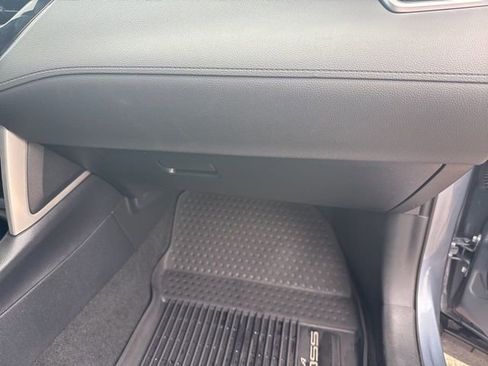 Used 2024 Toyota Corolla Cross XSE w/ Convenience Package AWD/4WD image 29