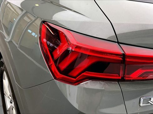 Certified 2025 Audi Q3 2.0T Premium Plus w/ Premium Plus Package AWD/4WD image 28