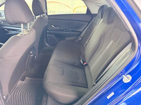 Used 2022 Hyundai Elantra SEL w/ Convenience Package image 18