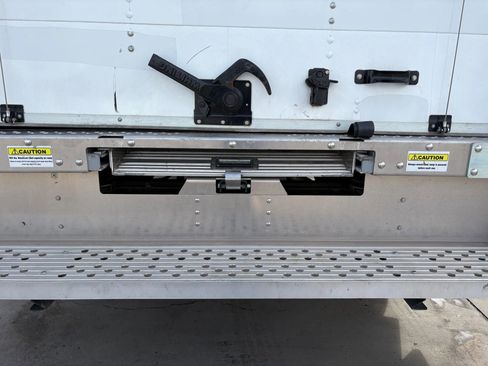 Used 2023 Chevrolet Express 3500 w/ Power Convenience Package image 9