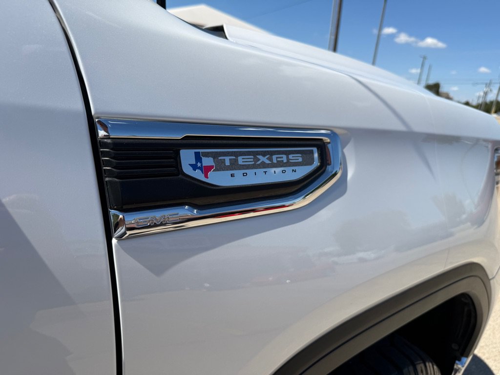 Used 2021 GMC Sierra 1500 SLT AWD/4WD image 9