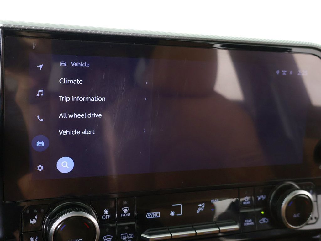 Used 2023 Toyota Highlander Platinum AWD/4WD image 54