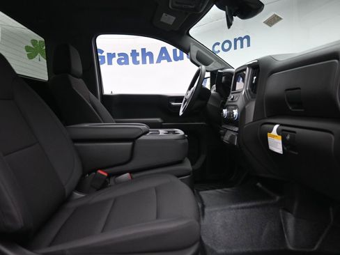 New 2026 GMC Sierra 1500 Pro image 7