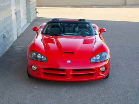 Used 2004 Dodge Viper SRT-10 RWD image 11
