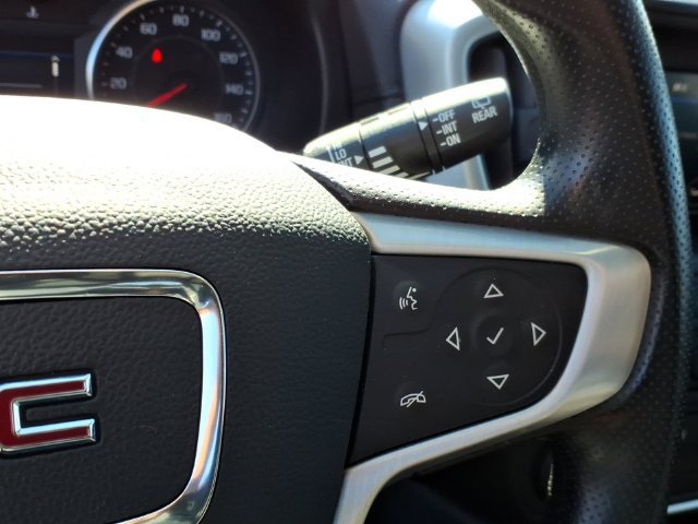 Used 2024 GMC Terrain SLE FWD image 23