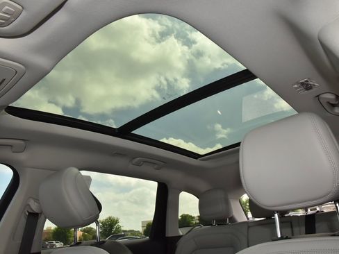 New 2026 Lincoln Nautilus Reserve AWD/4WD image 40