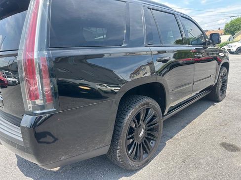 Used 2016 Cadillac Escalade Platinum AWD/4WD image 7