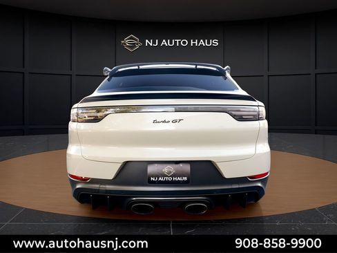 Used 2023 Porsche Cayenne Turbo GT AWD/4WD image 11