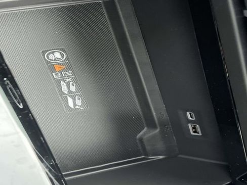 New 2026 GMC Yukon XL Elevation w/ Elevation Premium Package image 27