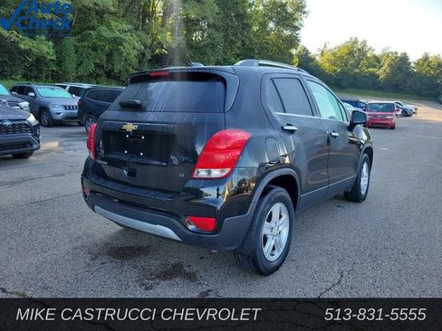 Used 2019 Chevrolet Trax LT w/ LT Convenience Package AWD/4WD image 5