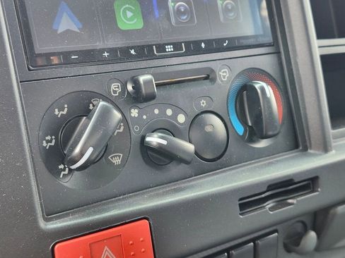 Used 2024 Isuzu NPR RWD image 15